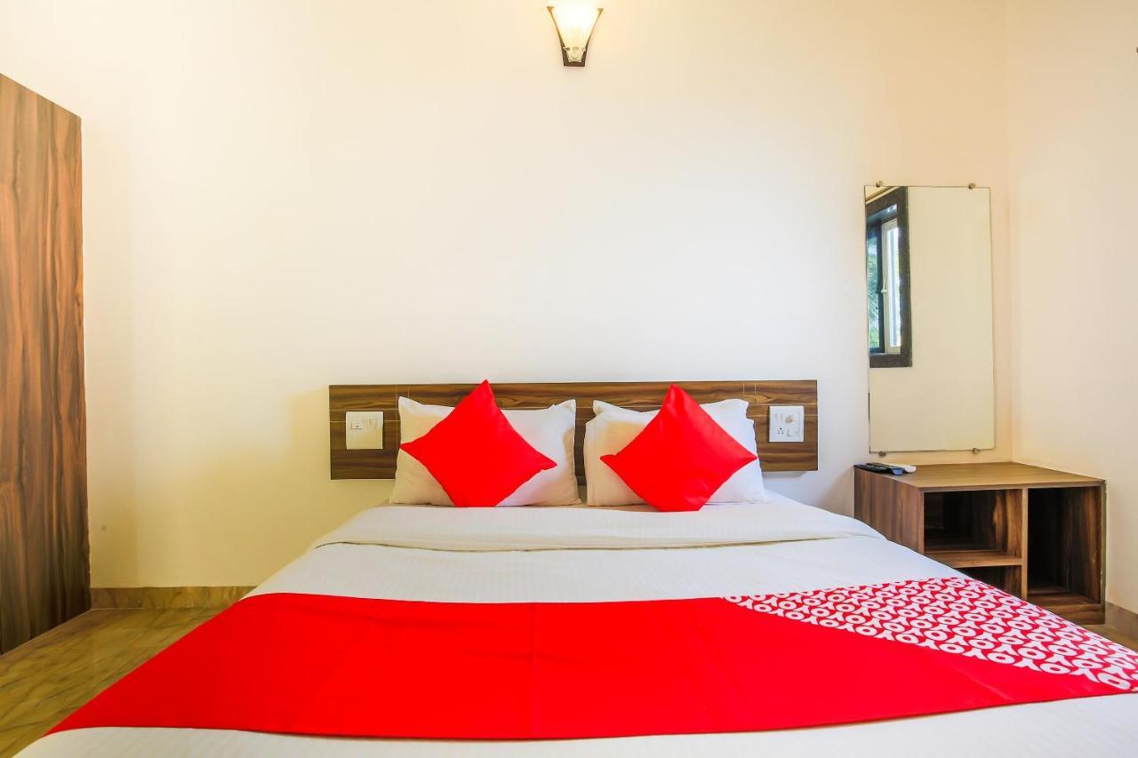 Oyo 24173 La Conceicao Aldeia Morjim Hotel Eksteriør billede
