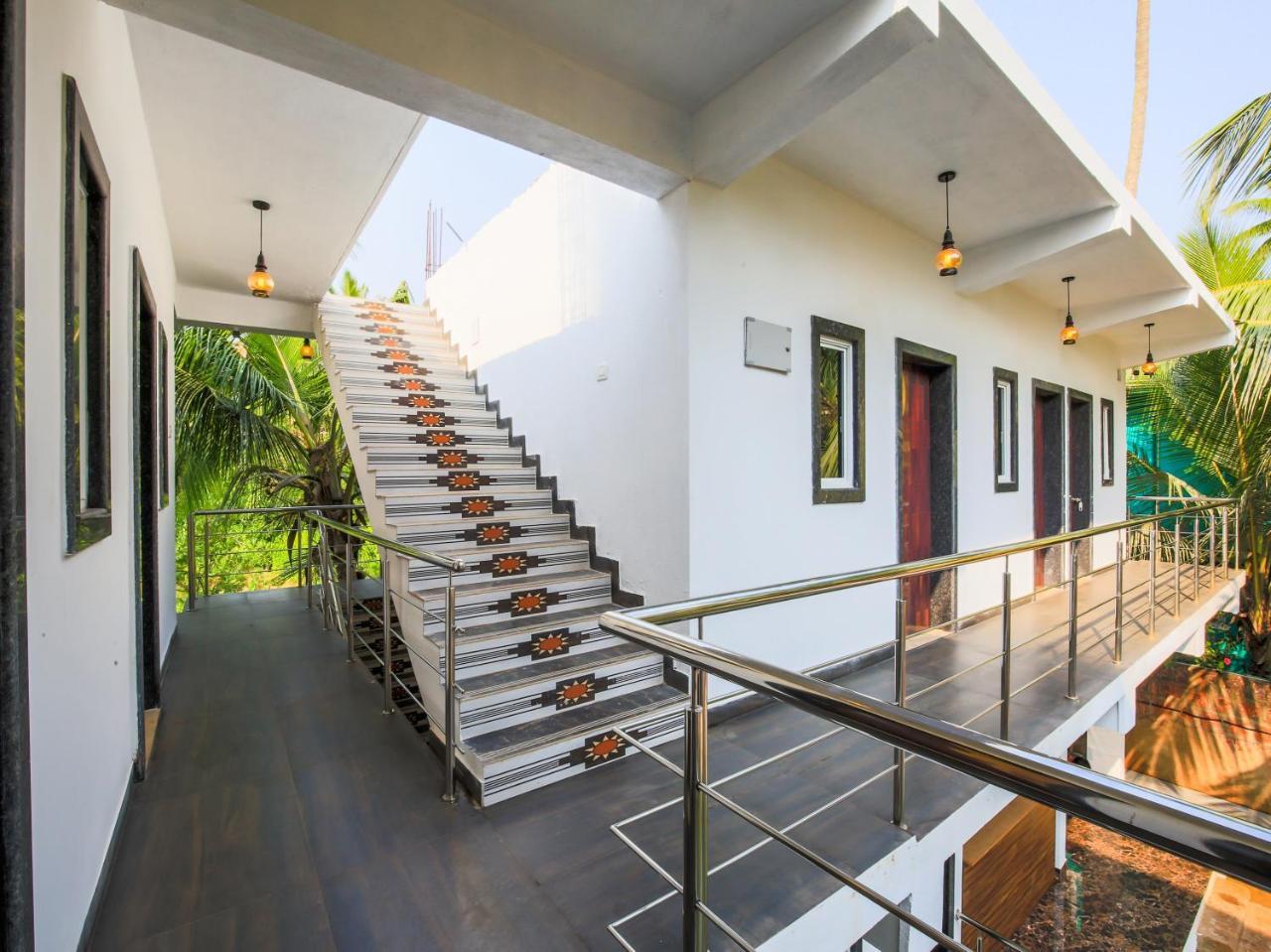 Oyo 24173 La Conceicao Aldeia Morjim Hotel Eksteriør billede